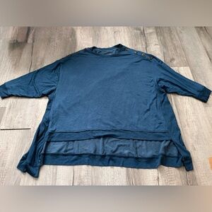 The Sweatshirt Project bouton bottom accent stylish sweater